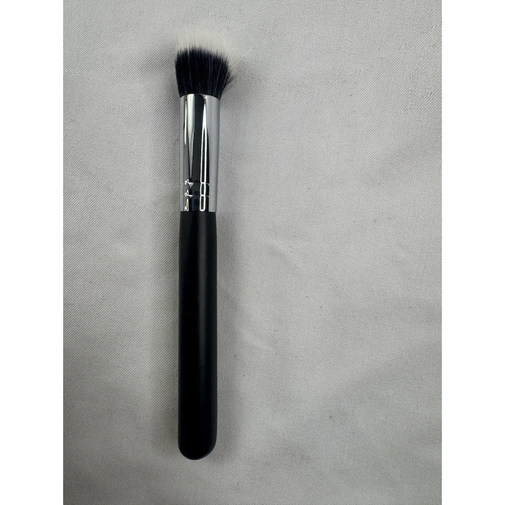 Morphe M436 Mini Duo Fiber Blender Makeup Brush Black Silver Synthetic Natural
